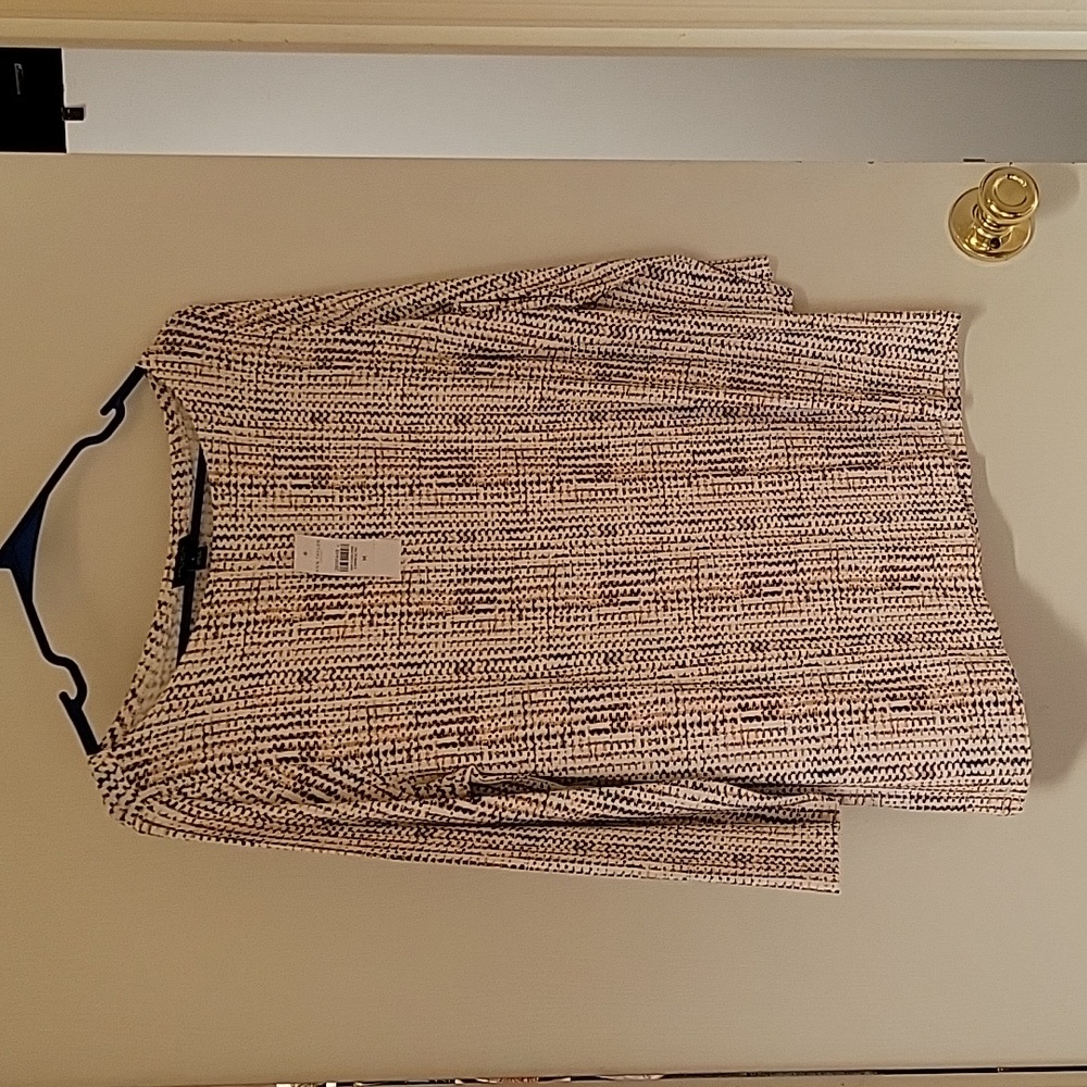 Ann Taylor 3/4 sleeve top